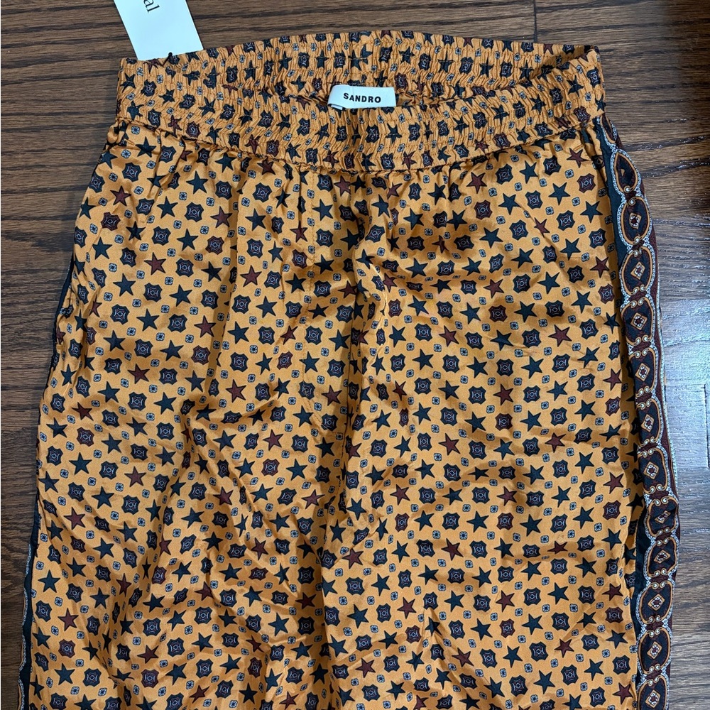 Sandro Paris Silk Printed Pants | TRR Certified Pre-Owned - Picture 2 of 4